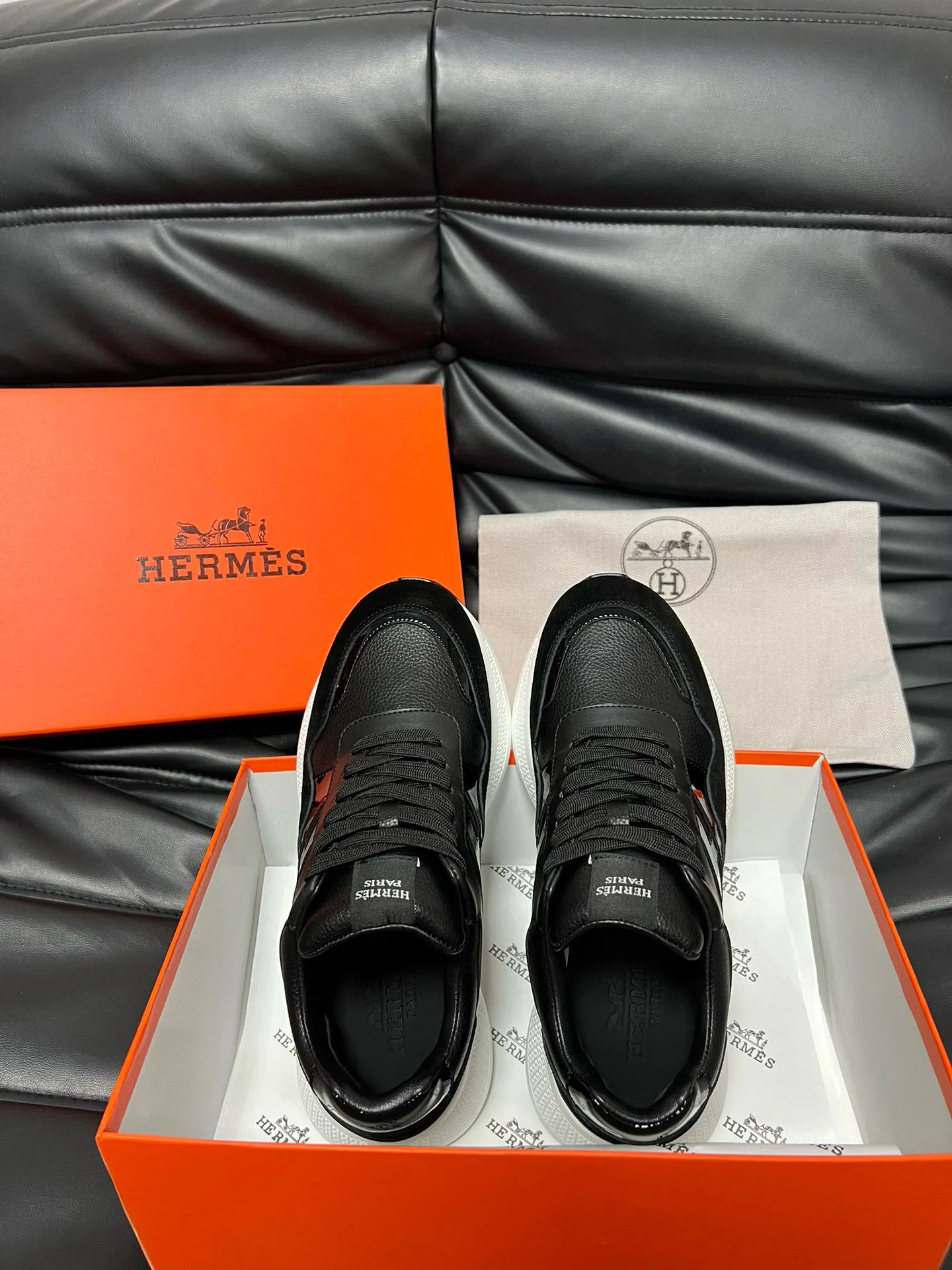 [HERMES] Hermès men's shoes 💰540💰 - High-end quality original order - Upper: 🔝 tumbled calfskin, suede calfskin, shoe body sewn with H pattern - Inner: water-dyed cowhide - Outsole: ultra-light T men's shoes 💰U foam rubber; two-color molded outsole - Super high quality control, fine workmanship: highlighted (high-end, luxury, grade) -Size : 39-44 (38, 45 can be customized)